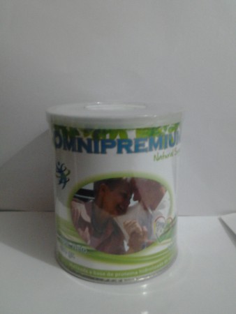 OMNIPREMIUM: Es un complemento nutricional adicionado con calcio y omega 3,6 y 9 purificados y micro filtrado hasta niveles farmacológicos para brindar los mejores resultados, además contiene vitaminas  y minerales muy necesarios para la edad adulta.